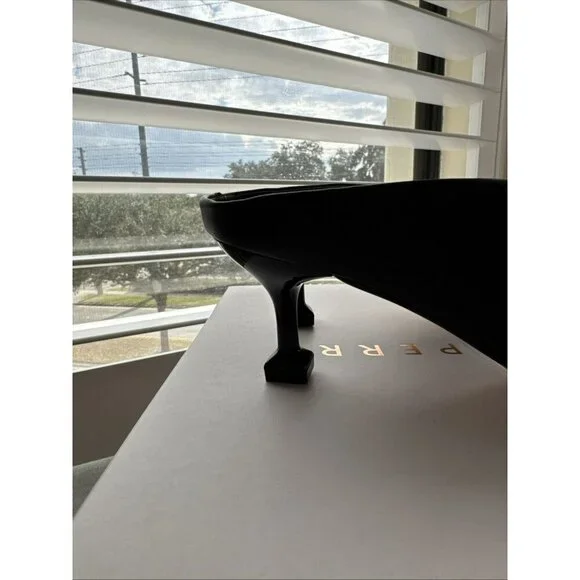 KATY PERRY The OCEANSIDE Low Rise Thong Black Sandal Size 9.5 - Picture 3 of 8